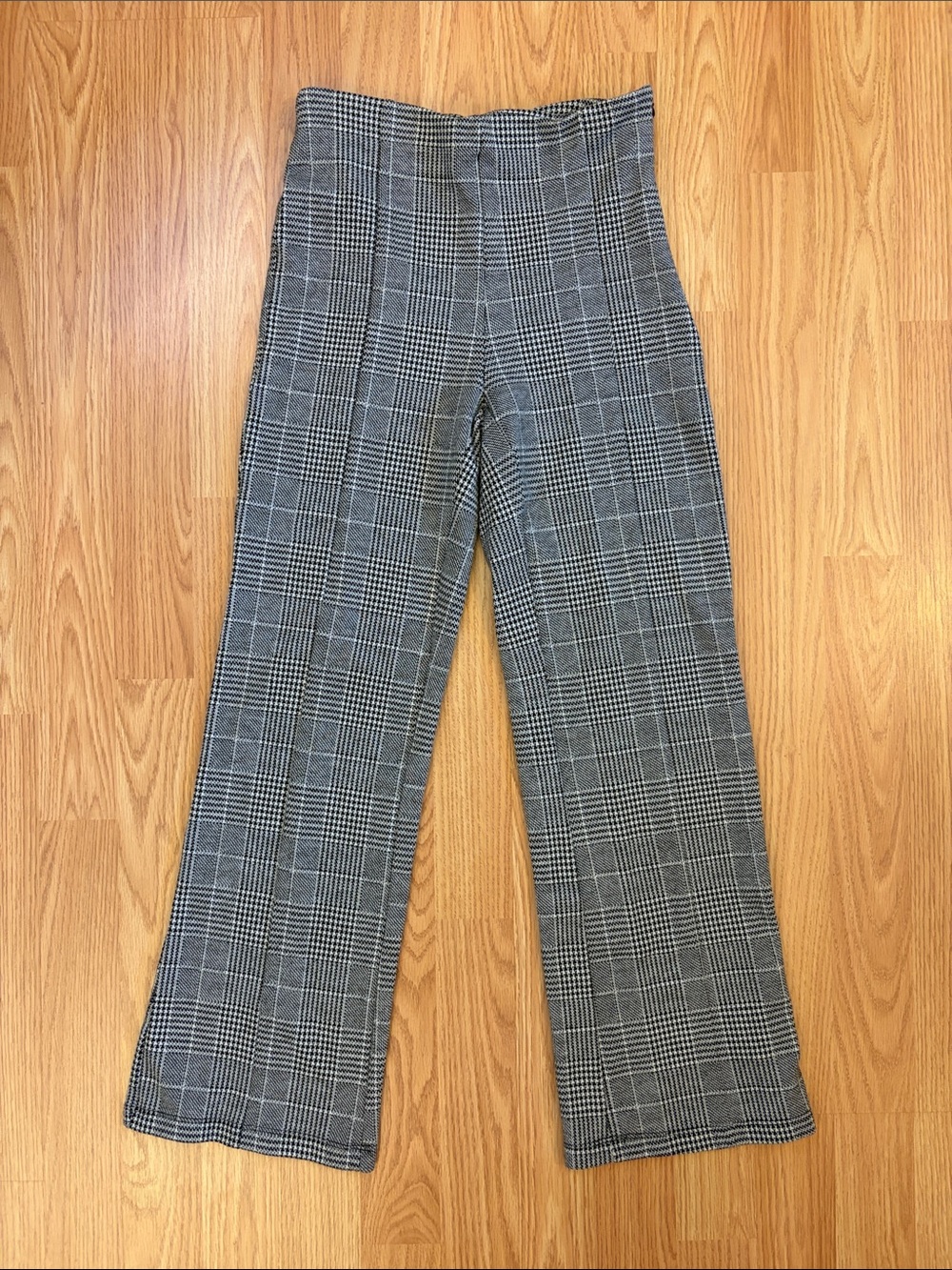 H&M High-Waist Straight-Leg Crop Pants
